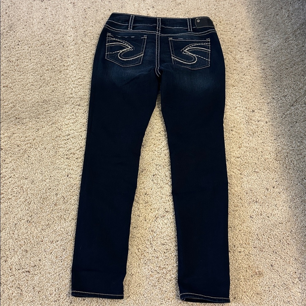 Silver Suki, jeans, super stretch, mid skinny like new - Picture 6 of 9